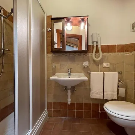 Πανσιόν Casa Di Elide Fondi
