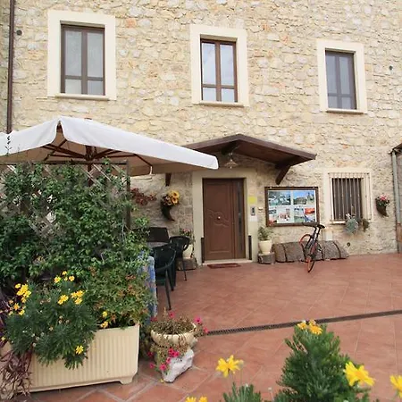 Casa Di Elide Πανσιόν